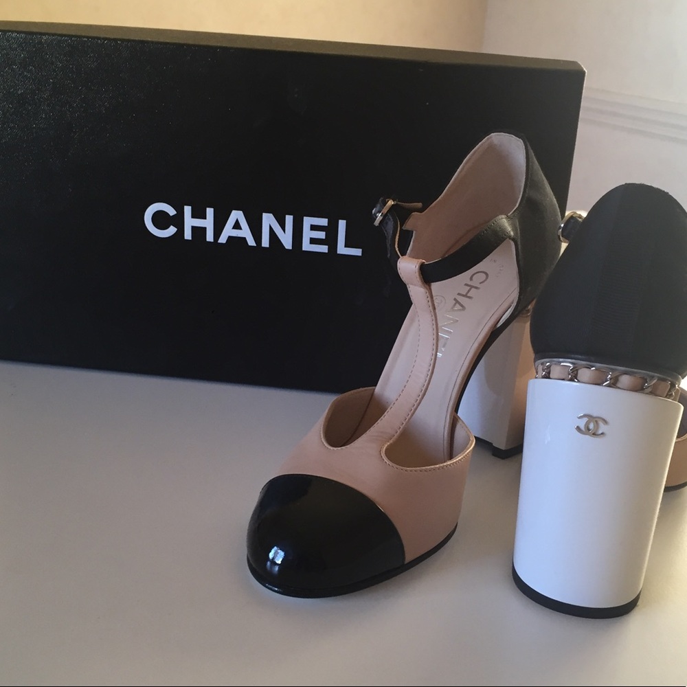 NEW Chanel beige/ black t-strap with stack heel.